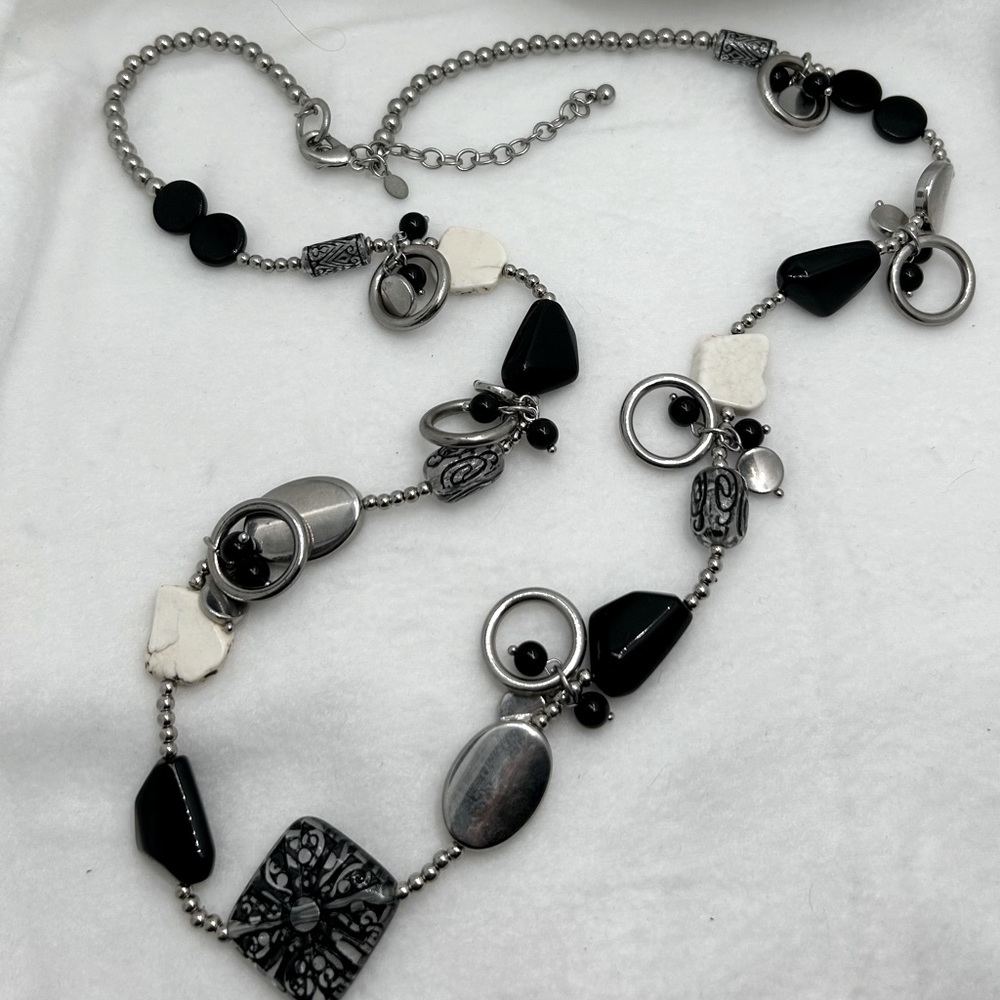 Chico’s long Chunky  necklace Black, Silver and White Colors